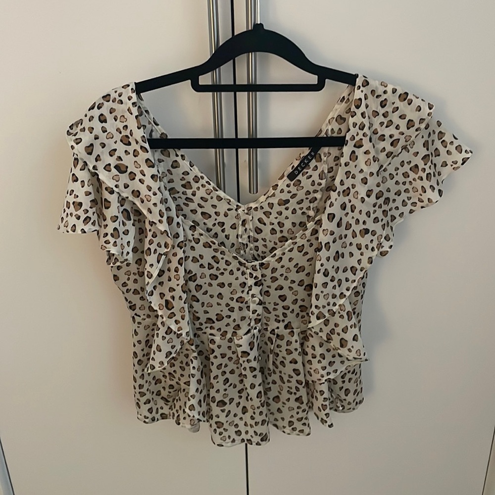 Adorable Neutral Silky Blouse